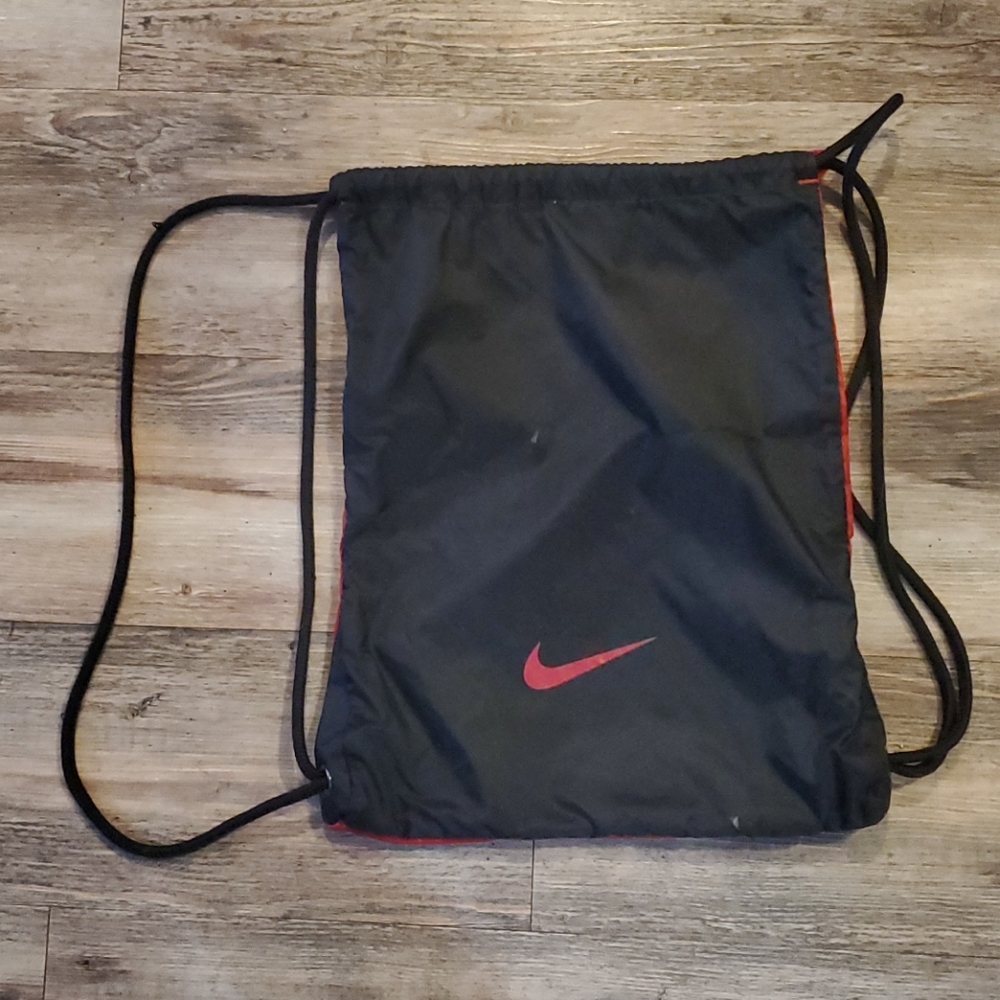Nike Drawstring Bag - image 2